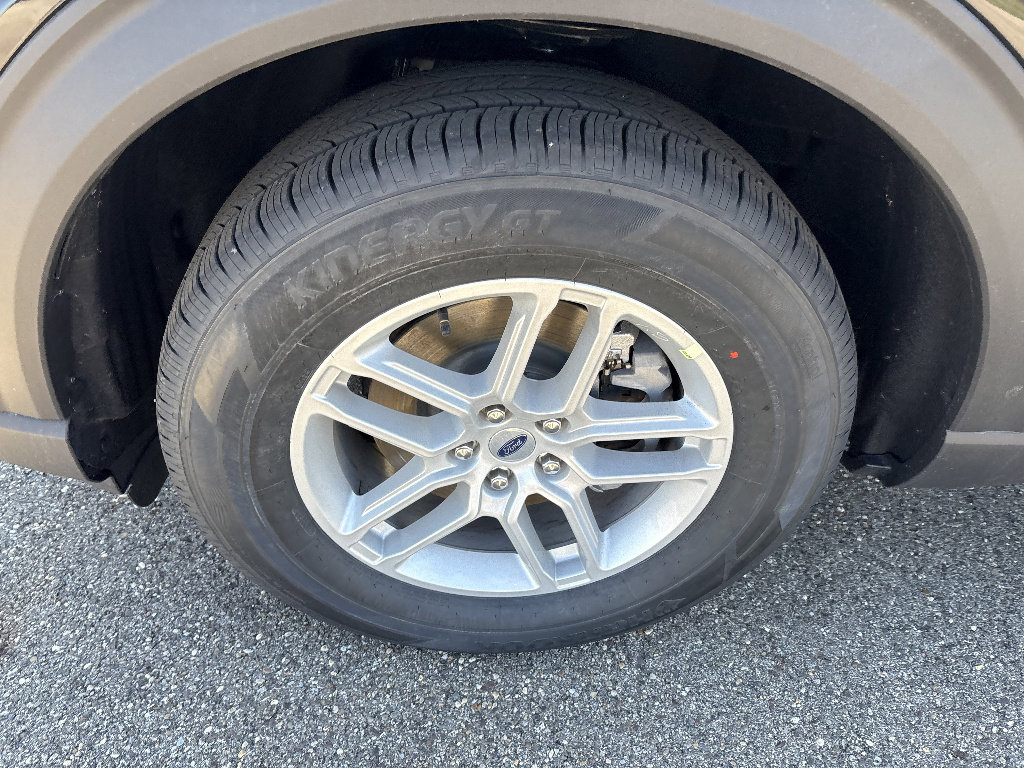 New 2026 Ford Explorer Active image 9