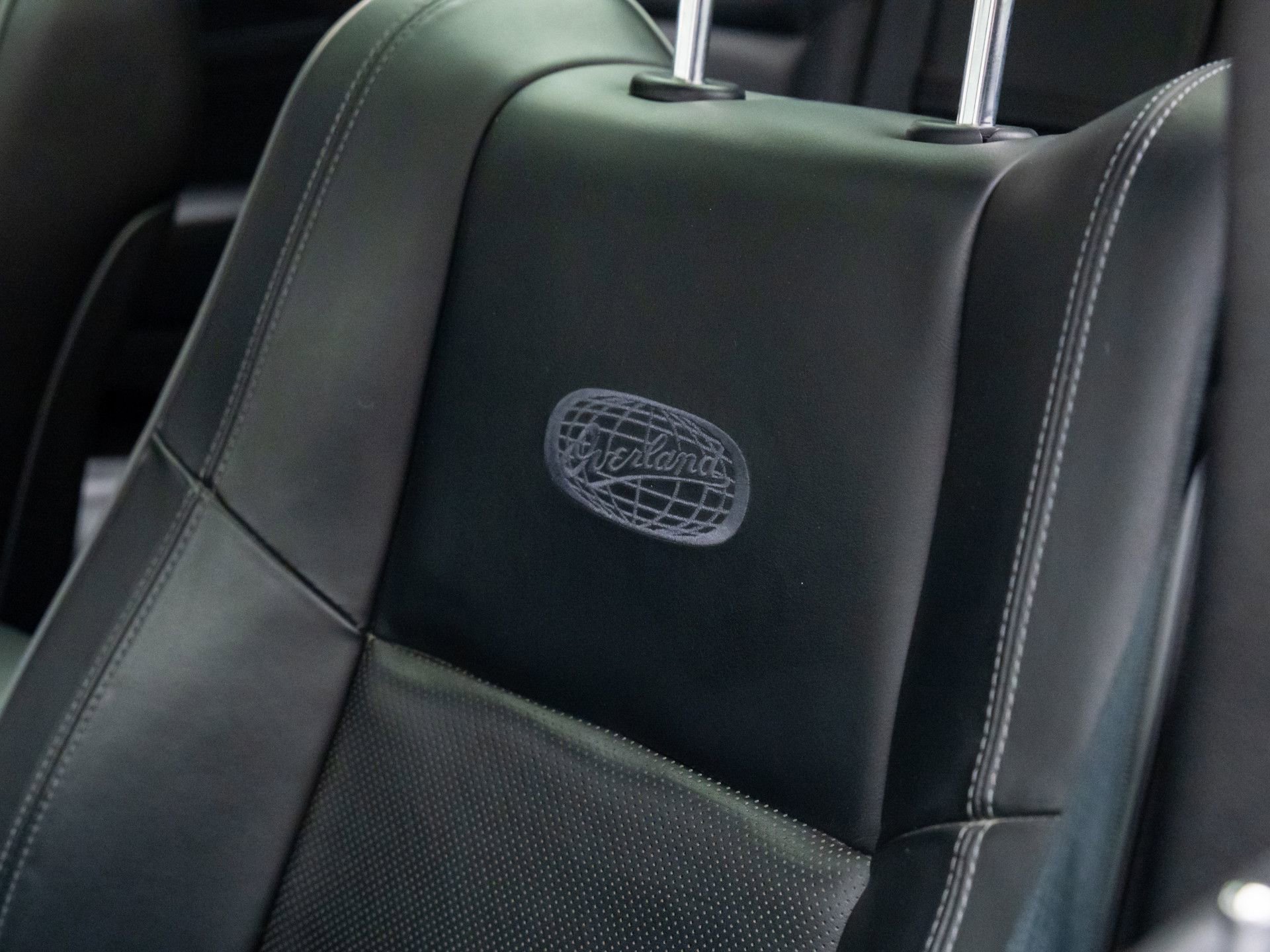 Used 2020 Jeep Grand Cherokee Overland image 18