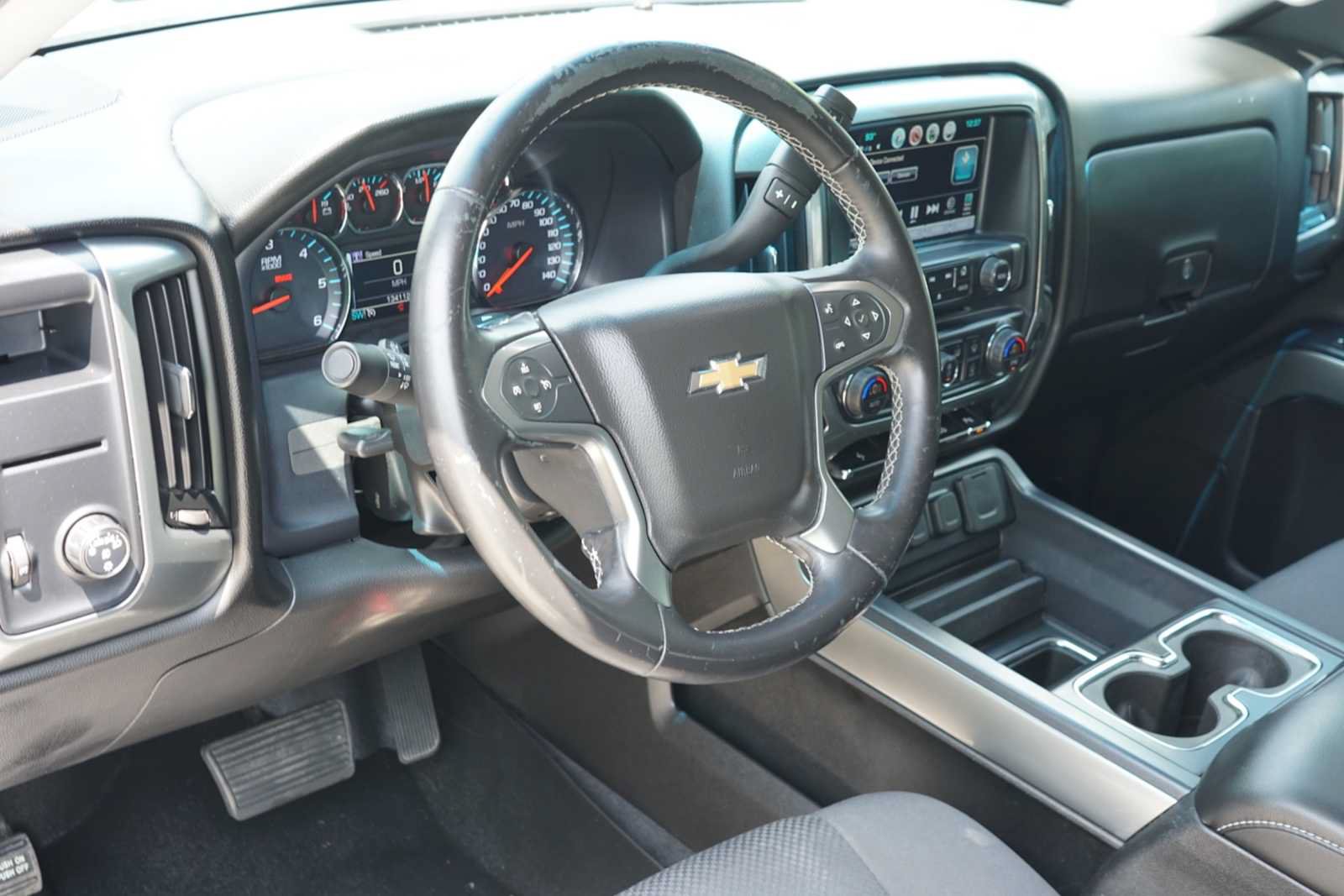 Used 2018 Chevrolet Silverado 1500 LT w/ Texas Edition RWD image 8