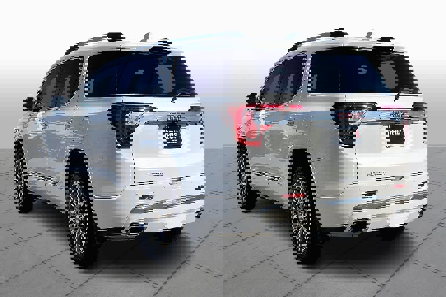 Certified 2023 GMC Acadia Denali w/ Denali Ultimate Package image 11