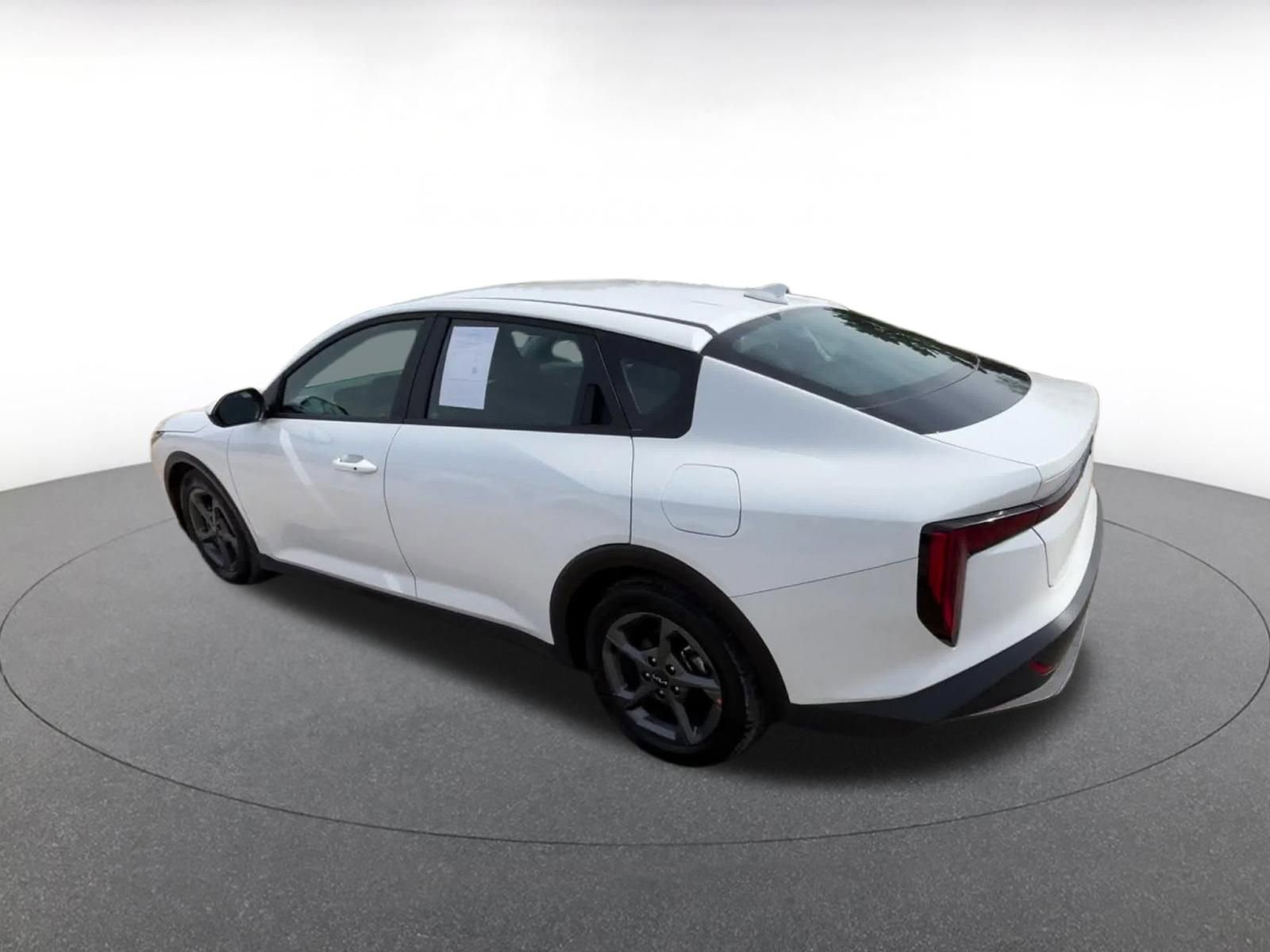 Used 2025 Kia K4 FWD image 10