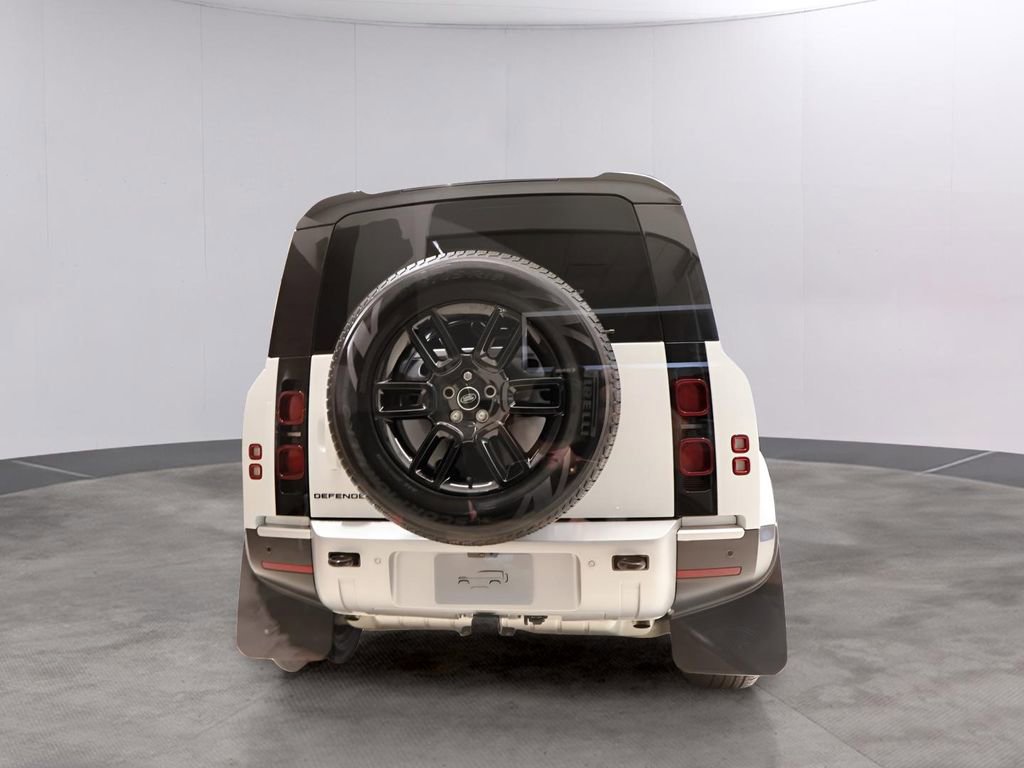 New 2025 Land Rover Defender 110 S image 6