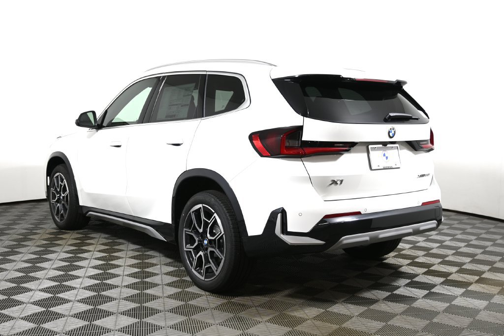 New 2026 BMW X1 xDrive28i w/ Convenience Package AWD/4WD image 5