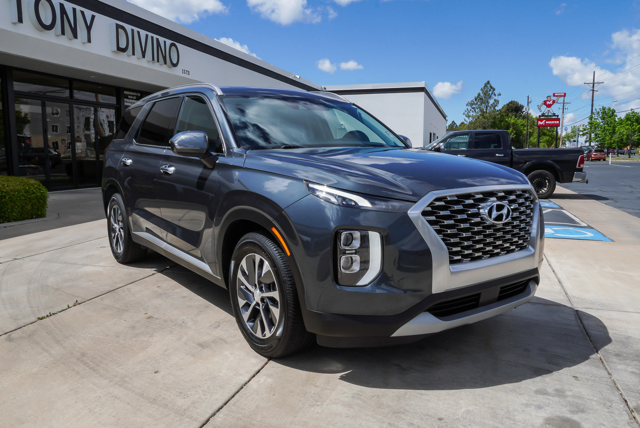 Used 2020 Hyundai Palisade SEL AWD/4WD image 2