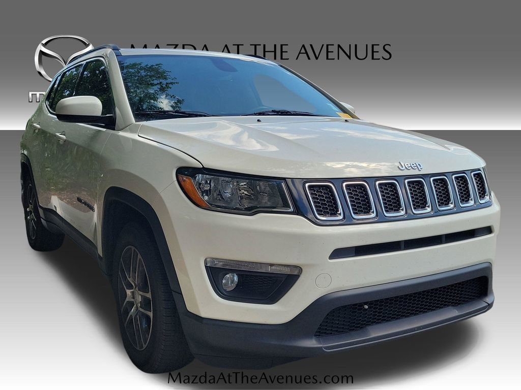 Used 2019 Jeep Compass Latitude FWD image 5