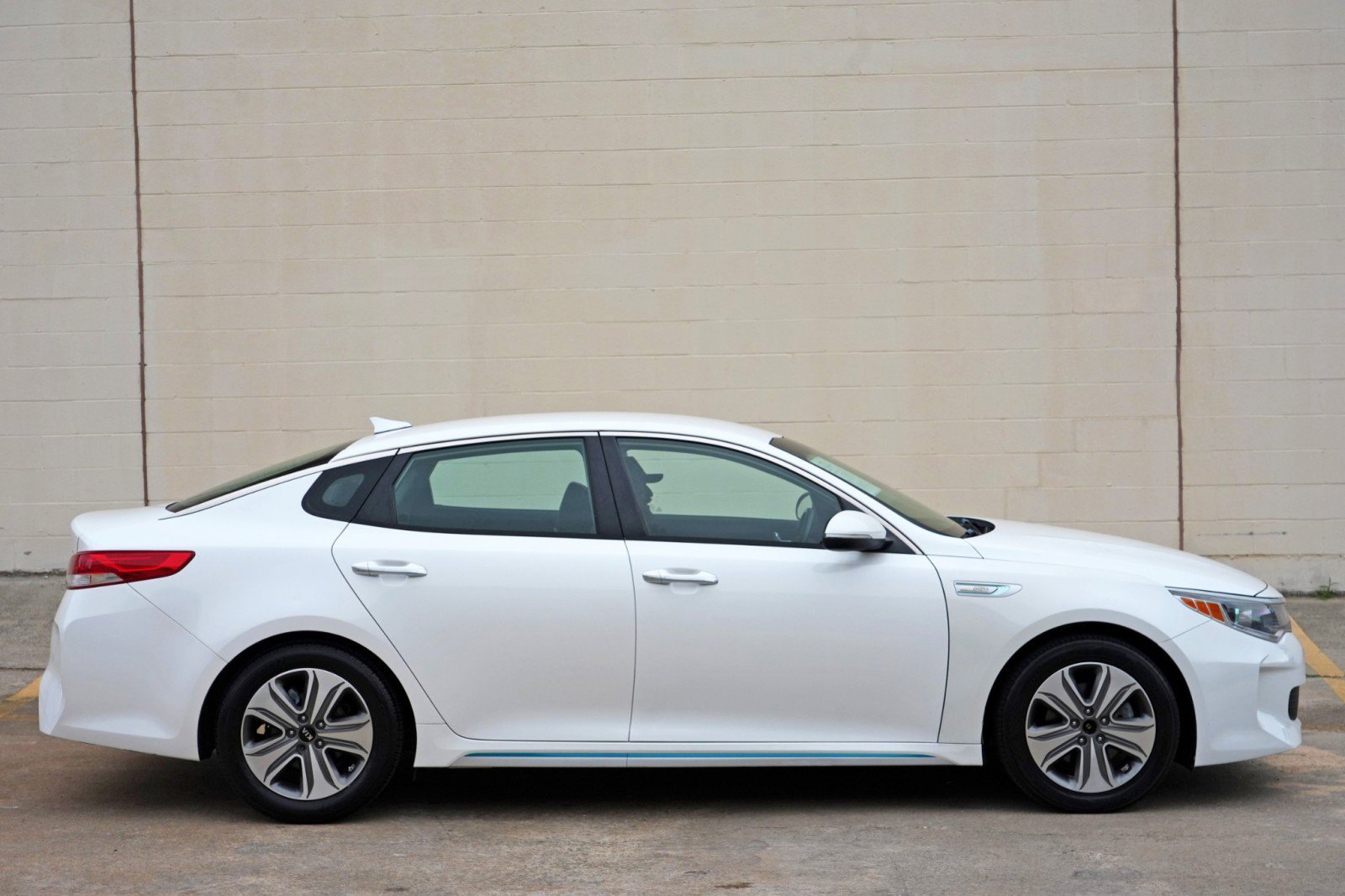 Used 2017 Kia Optima EX FWD image 52