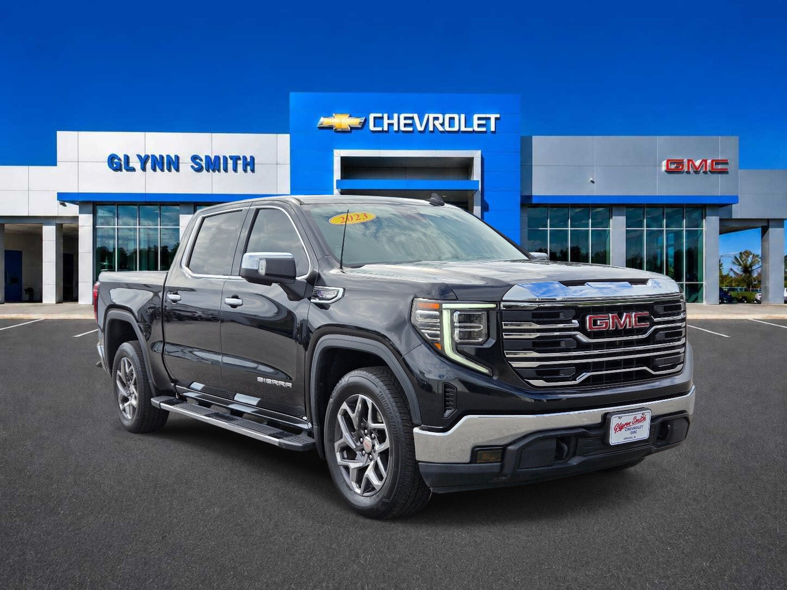 Used 2023 GMC Sierra 1500 SLT RWD image 5