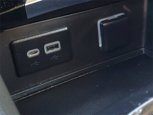 Used 2023 Buick Envision Preferred image 25