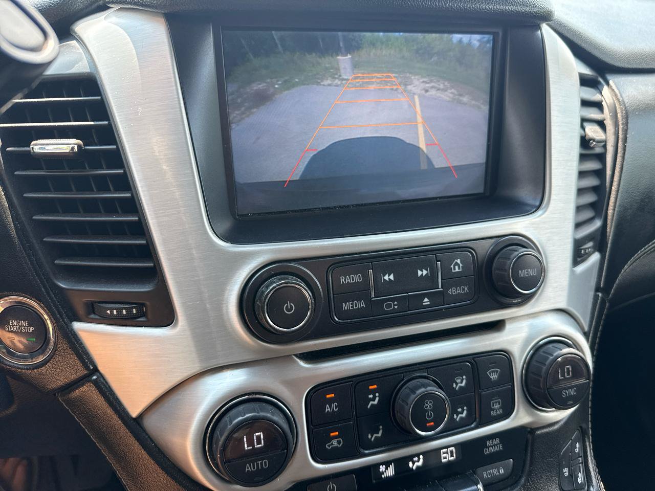 Used 2015 GMC Yukon SLT AWD/4WD image 20