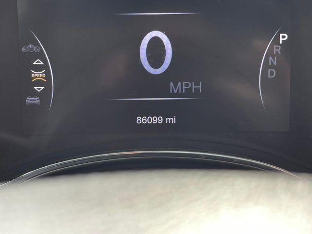 Used 2019 Jeep Grand Cherokee Laredo image 16