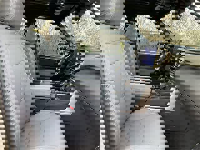 Used 2025 Toyota Tundra Limited image 19