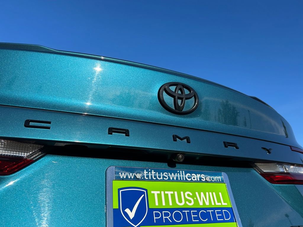 Used 2025 Toyota Camry SE w/ Convenience Package image 31