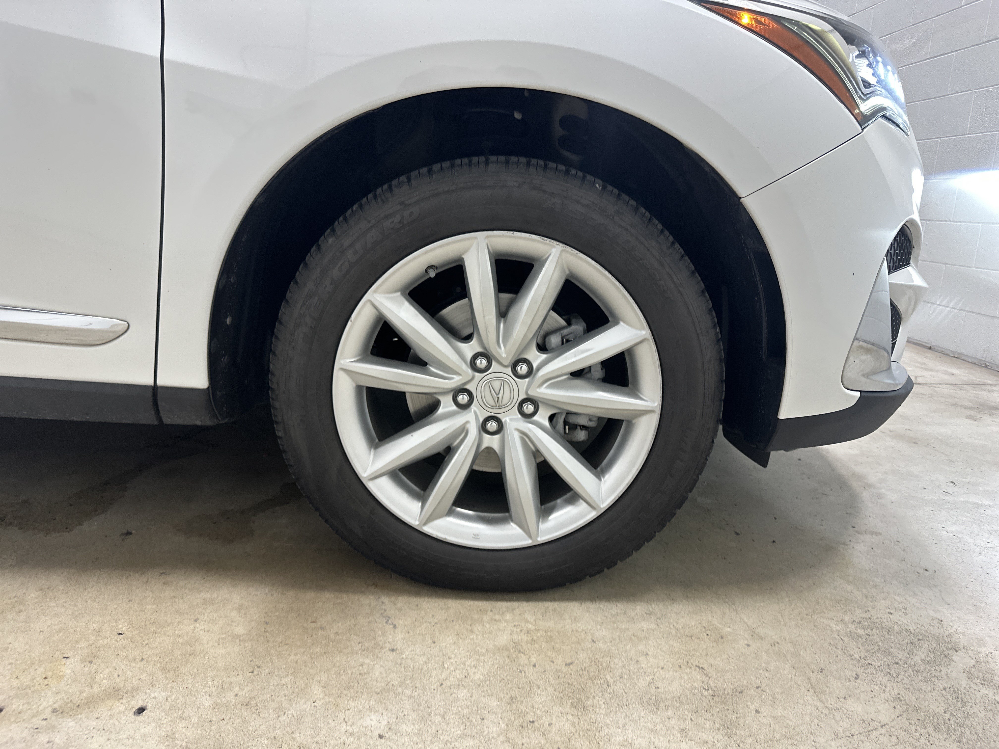 Used 2020 Acura RDX SH-AWD image 13