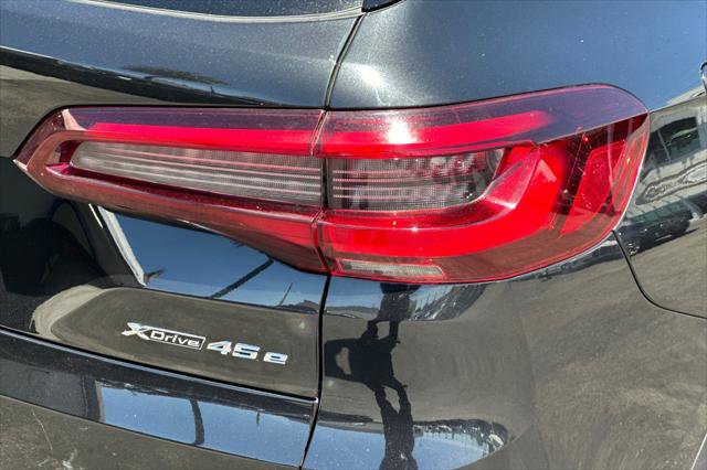 Used 2023 BMW X5 xDrive45e w/ Climate Comfort Package AWD/4WD image 27