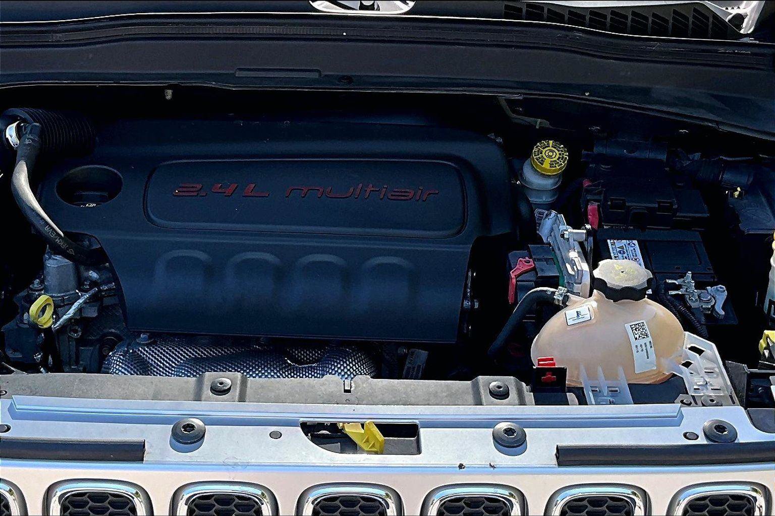 Used 2015 Jeep Renegade Limited AWD/4WD image 10