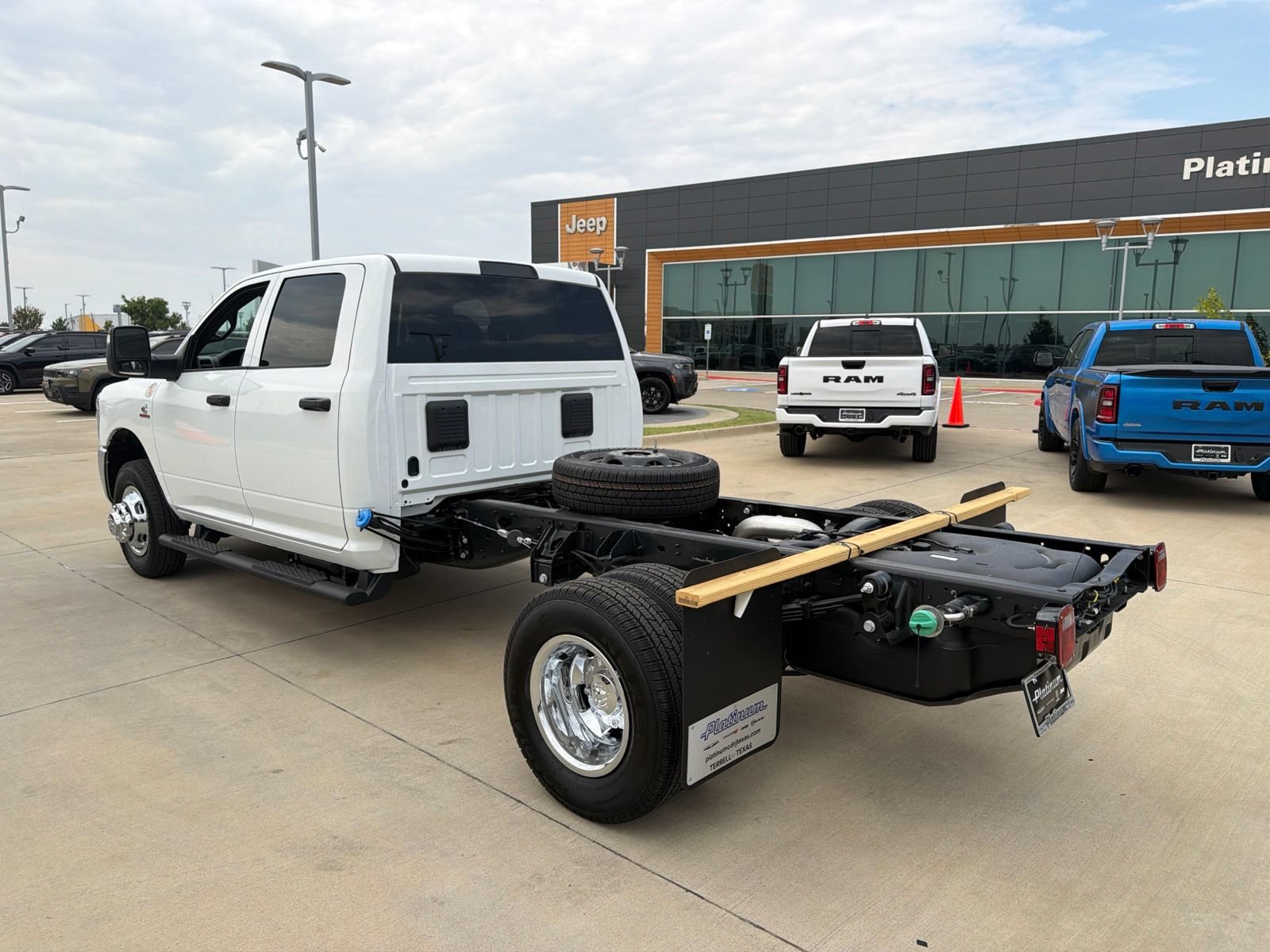 New 2027 RAM 3500 Tradesman w/ Chrome Appearance Group A AWD/4WD image 3