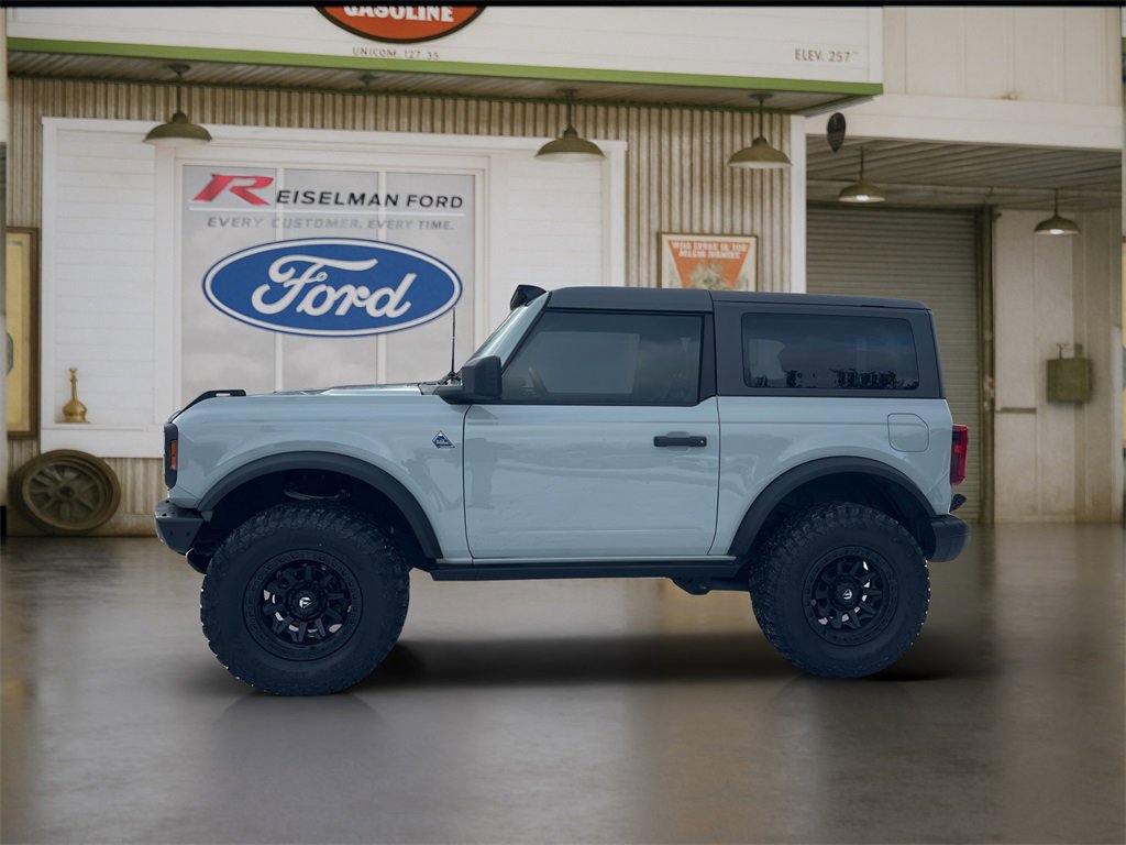 Used 2022 Ford Bronco Black Diamond image 3