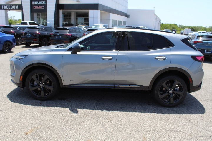 New 2025 Buick Envision Sport Touring image 2