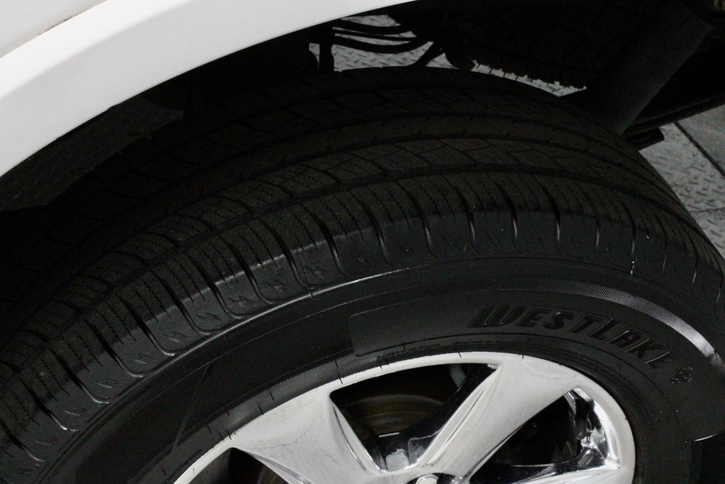 Used 2016 Ford F150 Lariat w/ Equipment Group 502A Luxury image 22