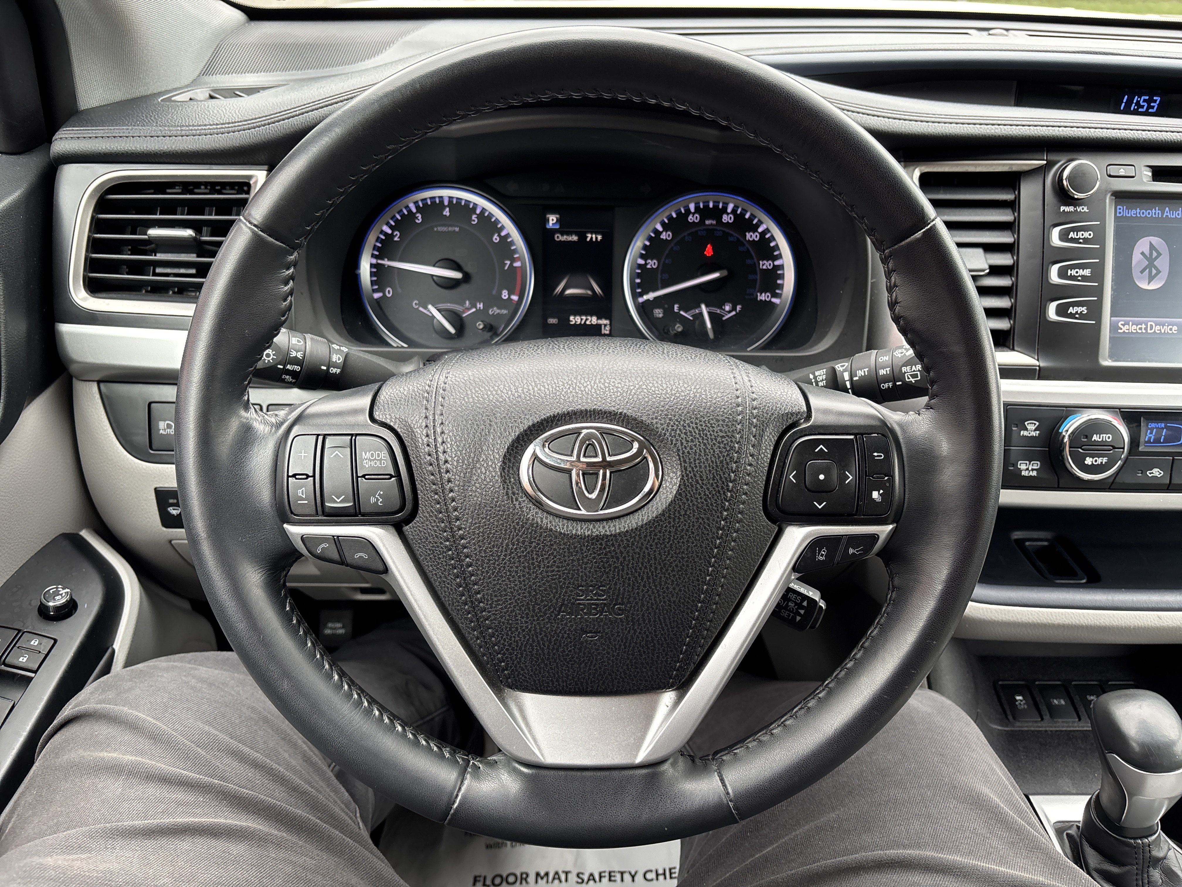 Used 2019 Toyota Highlander XLE AWD/4WD image 19