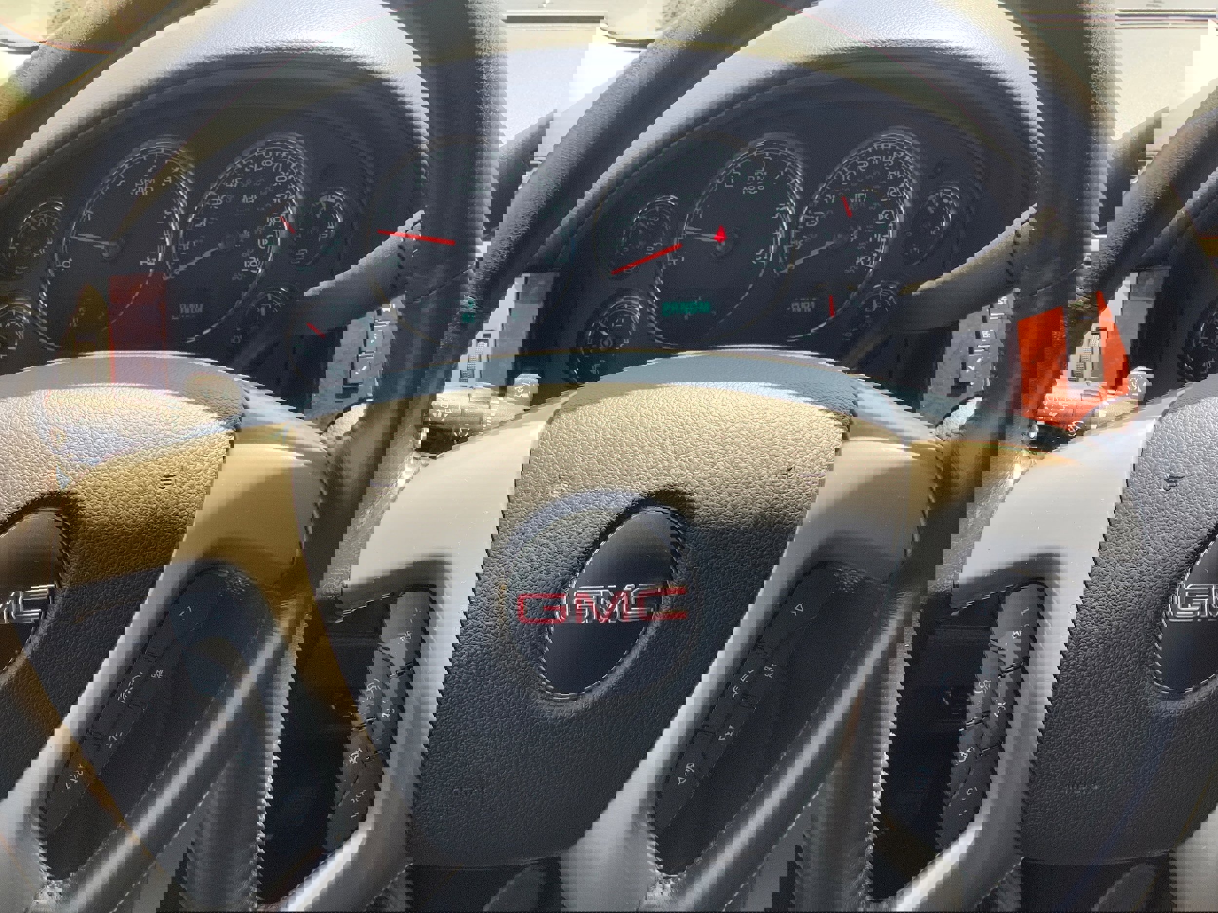 Used 2013 GMC Yukon SLT image 20