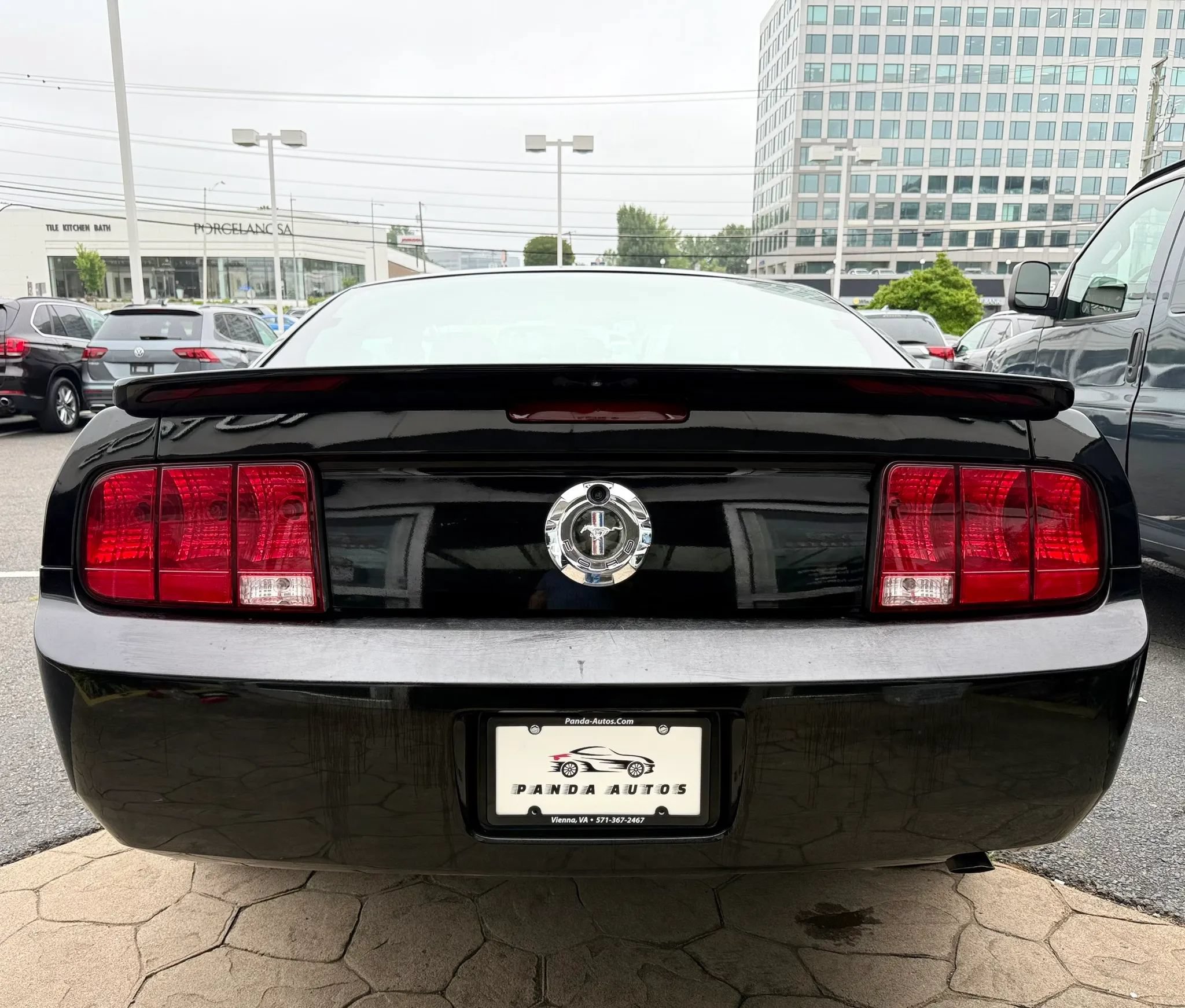 Used 2009 Ford Mustang Premium RWD image 5