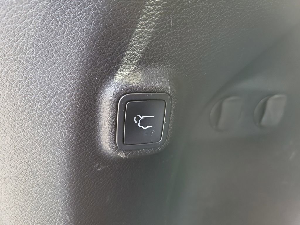 Used 2021 Jeep Cherokee Limited AWD/4WD image 10