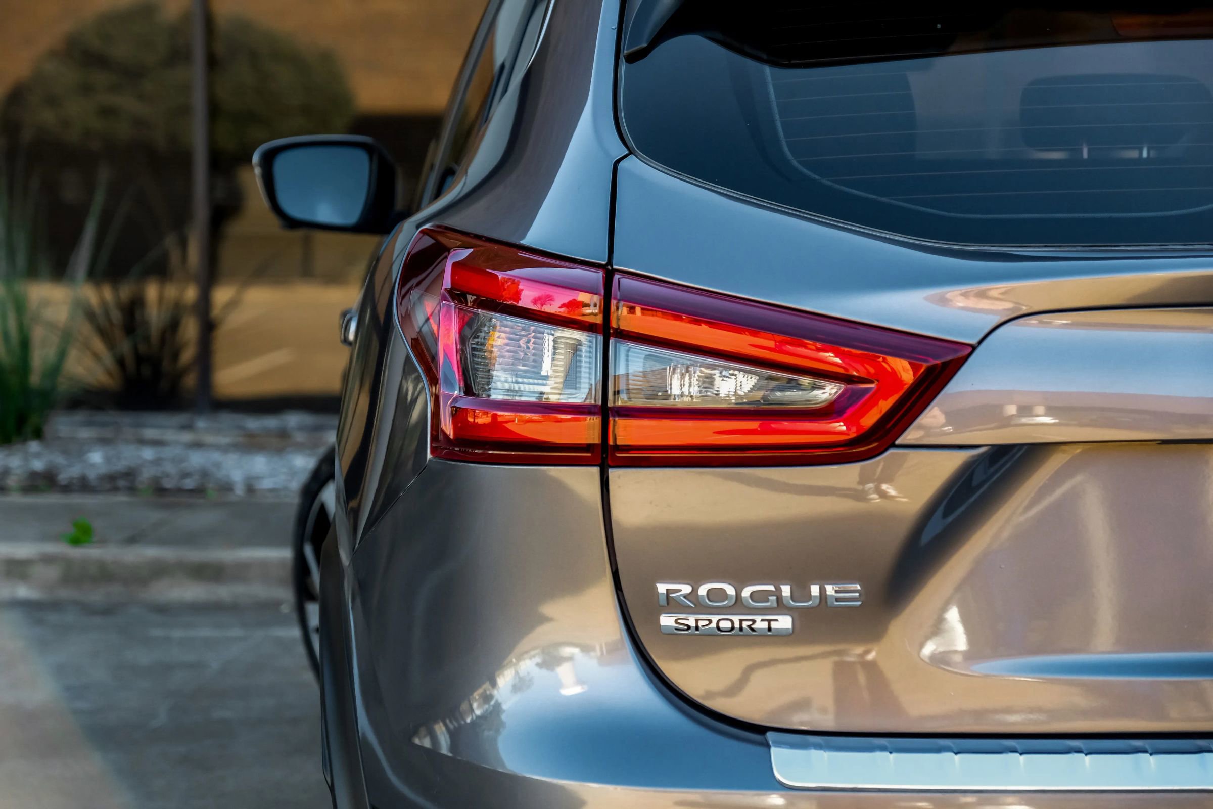 Used 2022 Nissan Rogue Sport SL AWD/4WD image 38