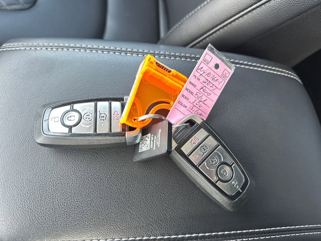 Used 2023 Ford Edge Titanium image 27