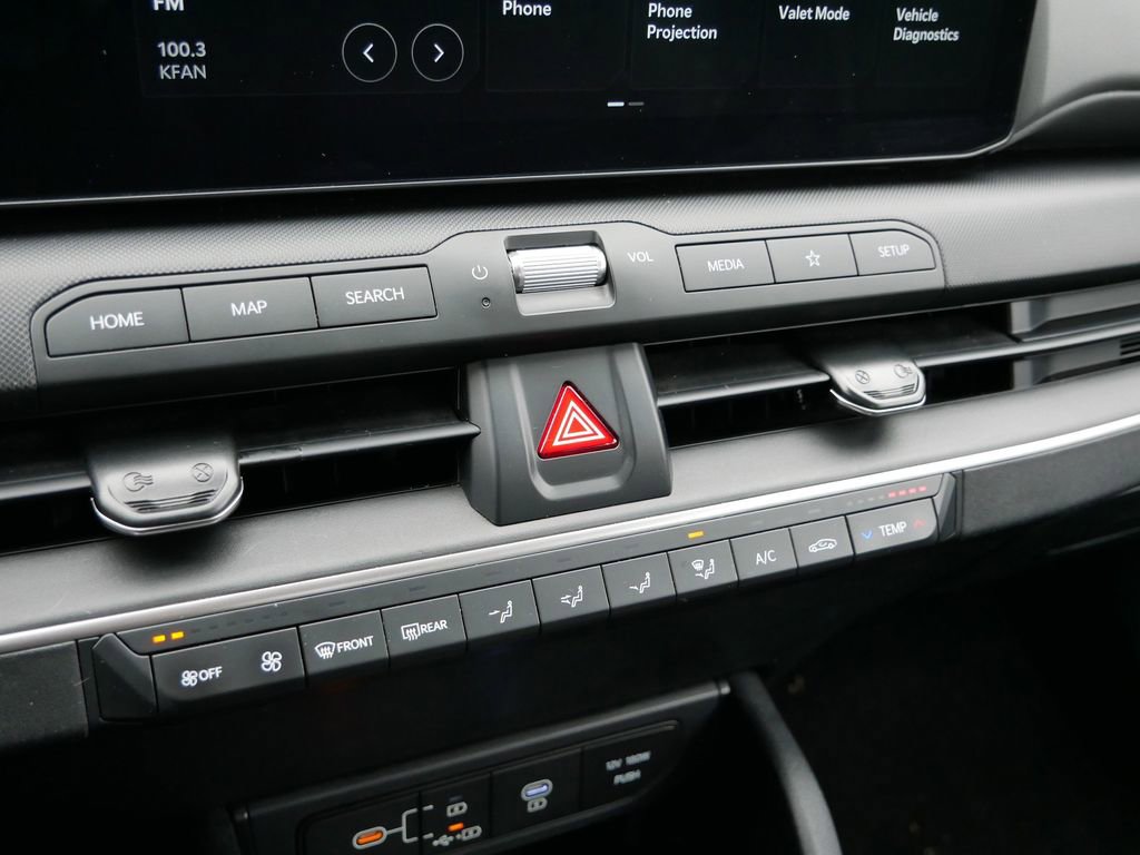 Used 2025 Kia K4 FWD image 25