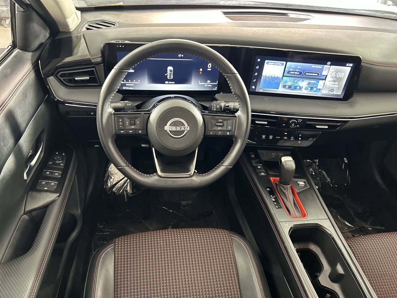 Used 2025 Nissan Kicks SR FWD image 21