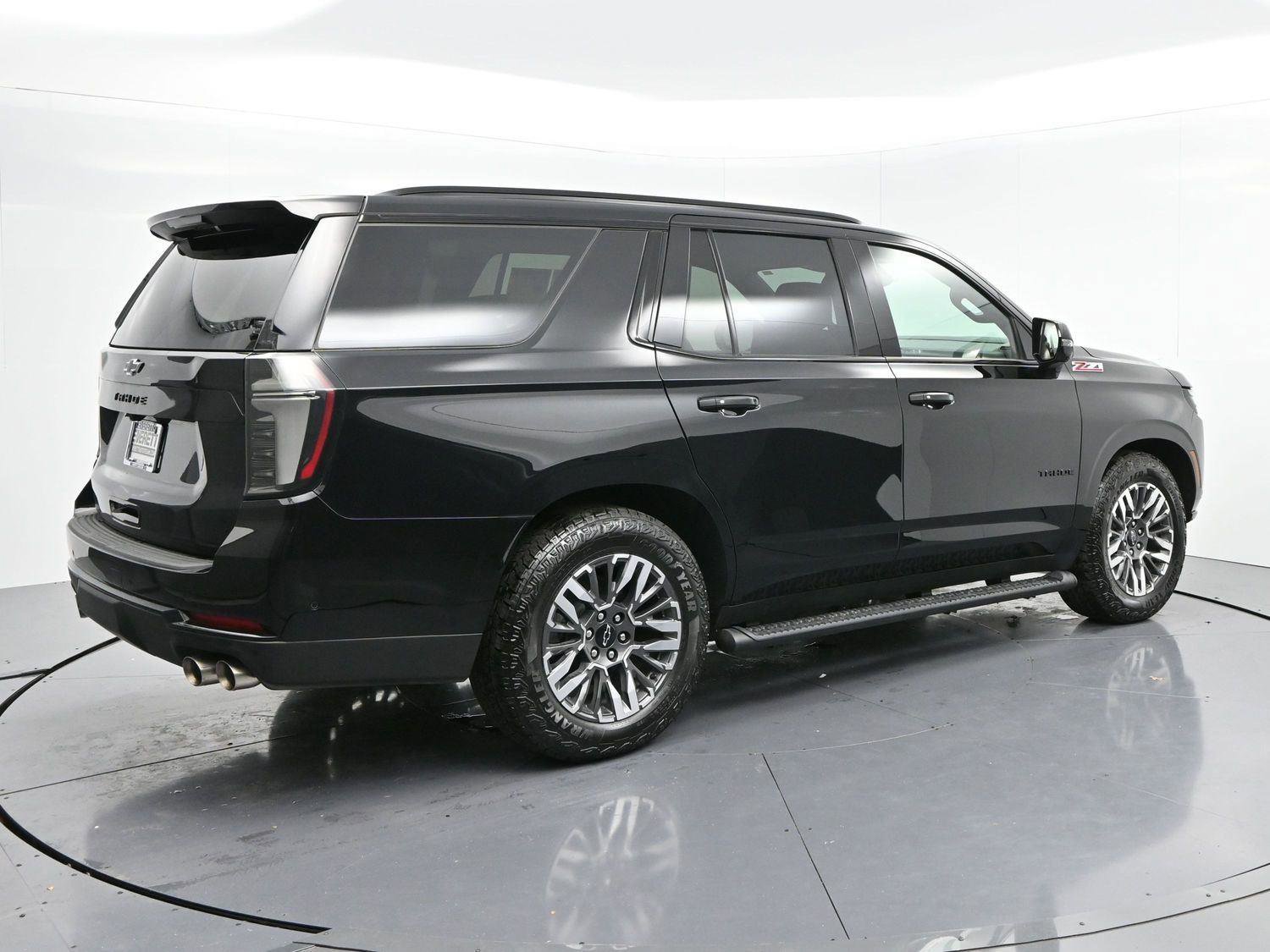 Used 2025 Chevrolet Tahoe Z71 w/ Z71 Off-Road Package image 7