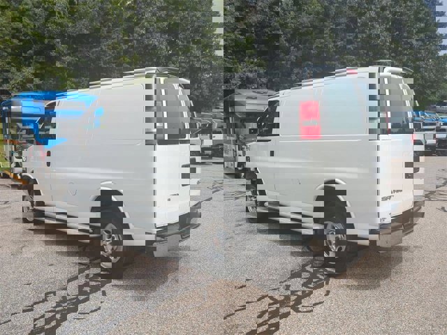 Used 2023 GMC Savana 2500 w/ Driver Convenience Package image 5