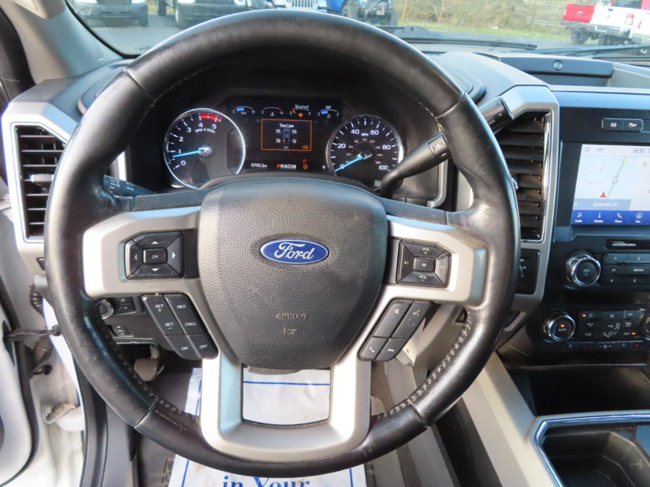 Used 2021 Ford F350 Lariat w/ Chrome Package image 33