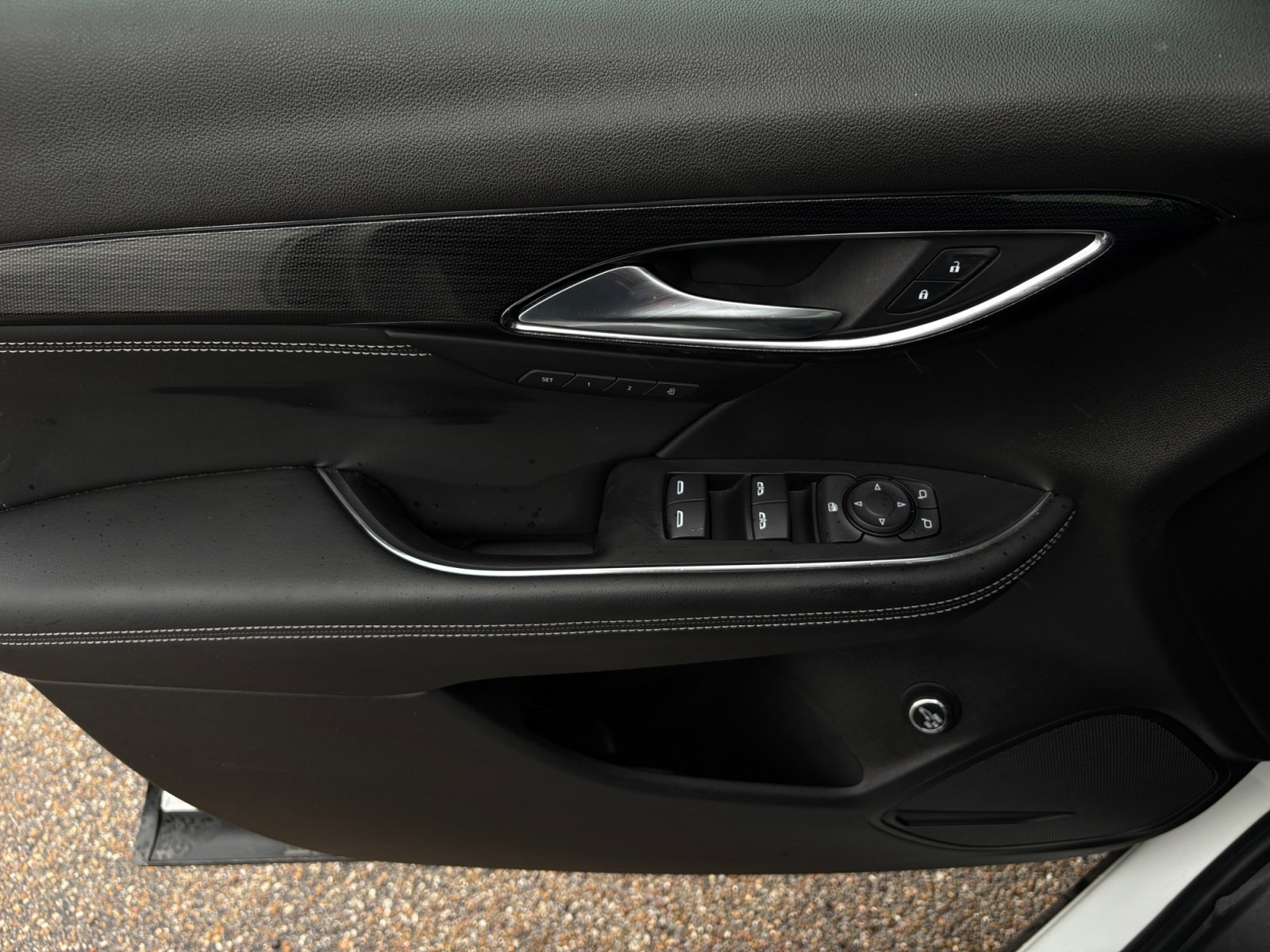 Used 2023 Buick Envision Essence w/ Sport Touring Package FWD image 30