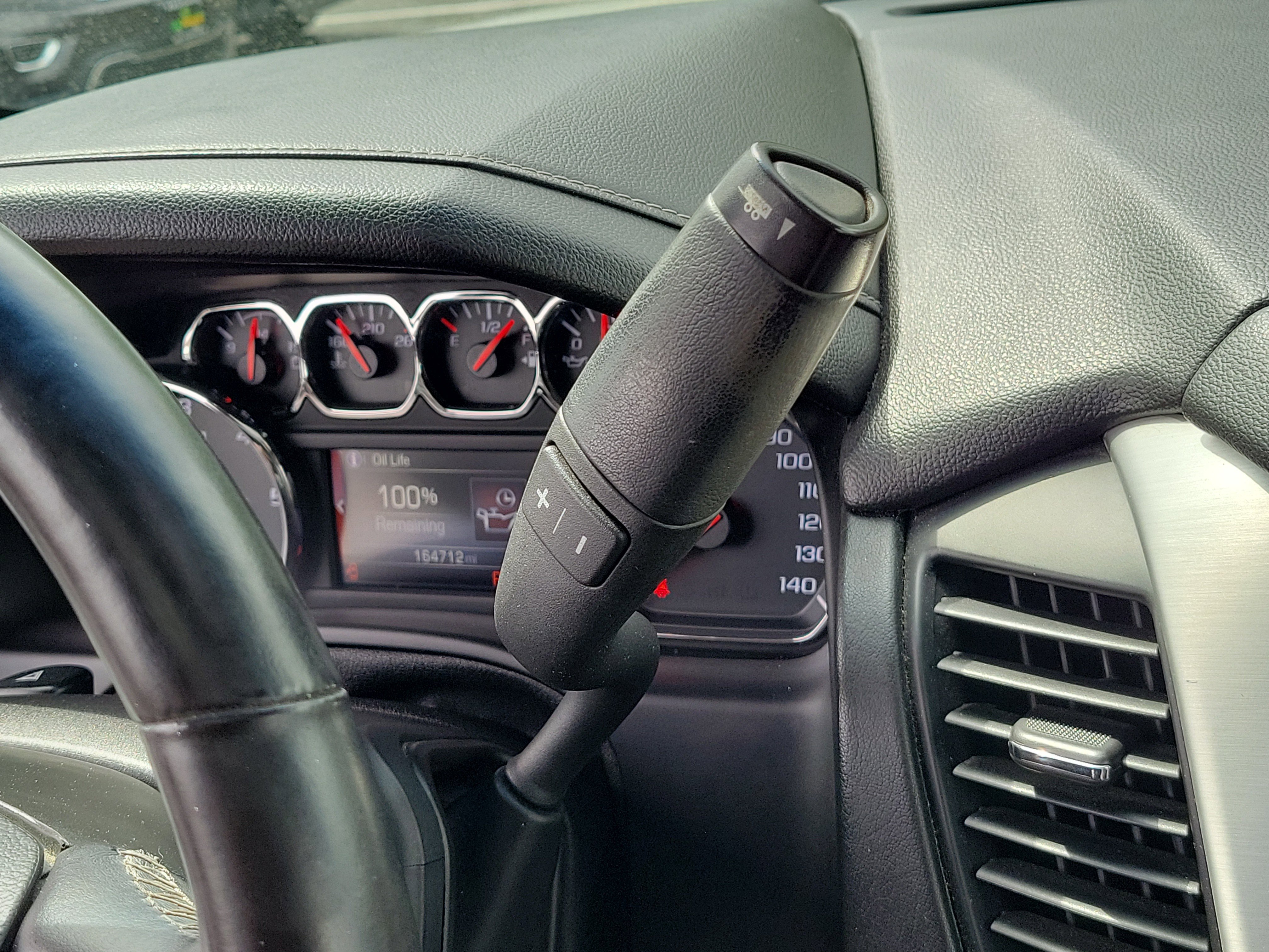 Used 2015 GMC Yukon SLT image 30