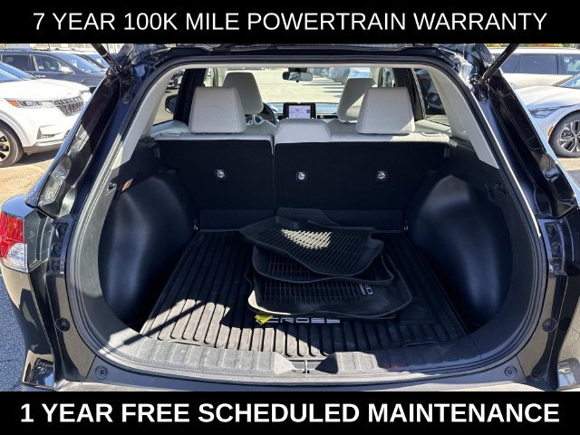 Used 2022 Toyota Corolla Cross LE AWD/4WD image 12