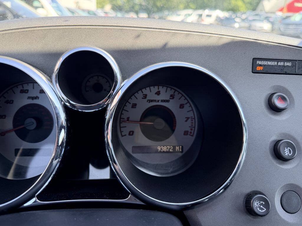 Used 2007 Pontiac Solstice Convertible w/ Preferred Package RWD image 12