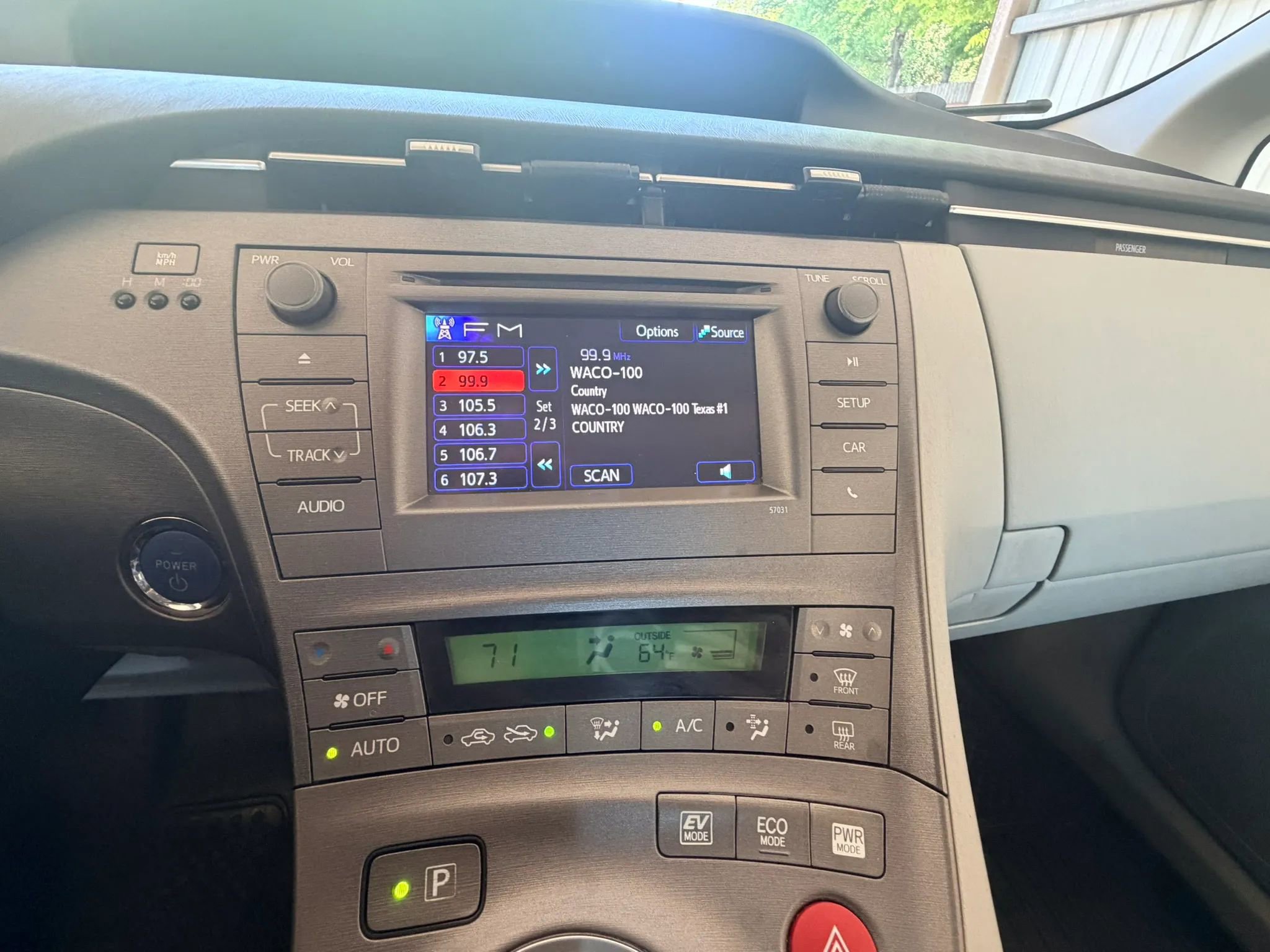 Used 2013 Toyota Prius Two FWD image 9