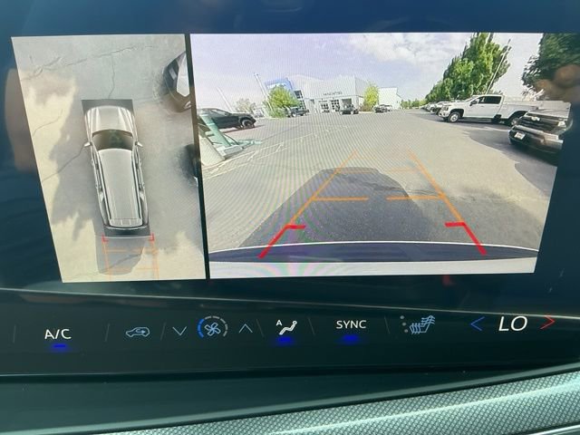 New 2025 Chevrolet Suburban RST w/ Advanced Technology Package image 24