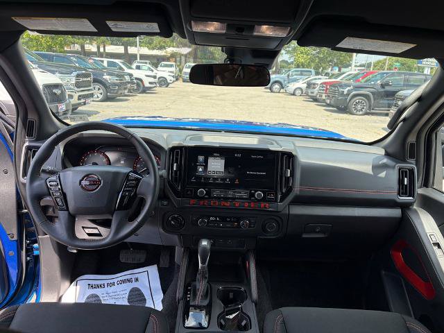 Used 2025 Nissan Frontier PRO-4X AWD/4WD image 33