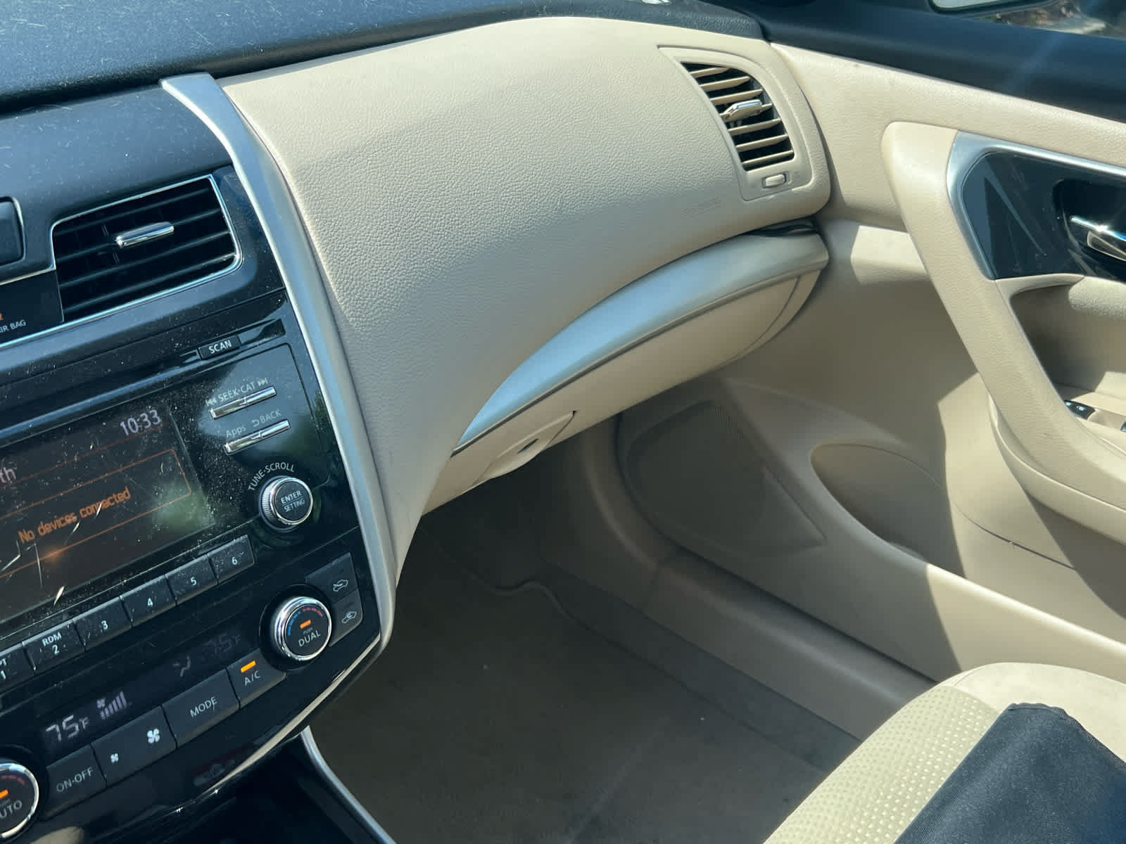 Used 2014 Nissan Altima 2.5 SV FWD image 10