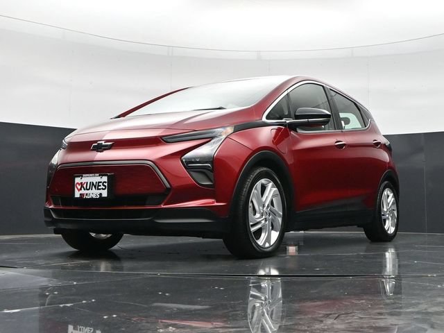 Used 2023 Chevrolet Bolt LT FWD image 44
