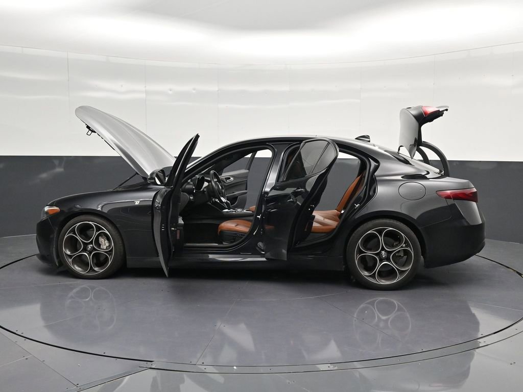 Used 2023 Alfa Romeo Giulia Ti RWD image 44