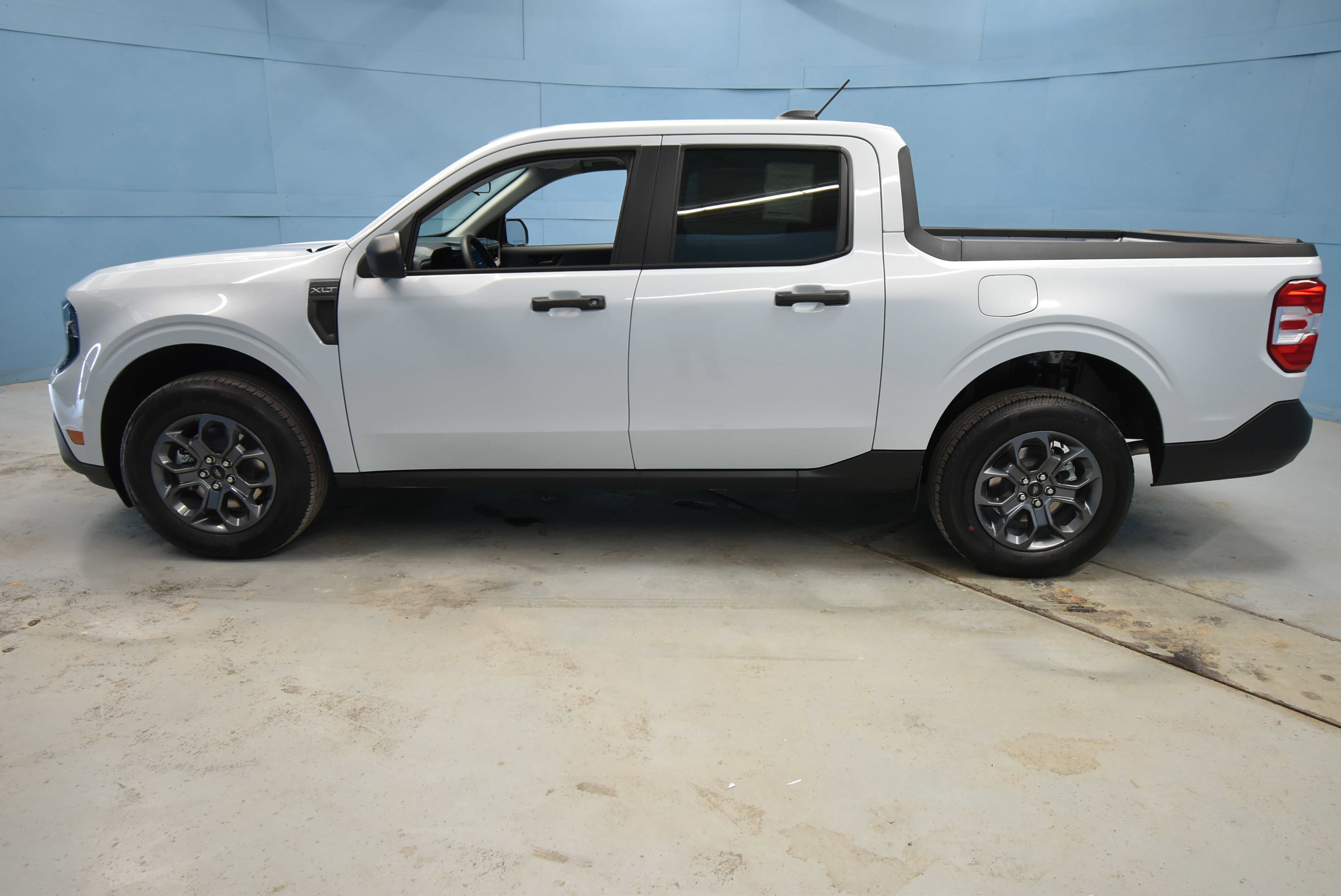 New 2026 Ford Maverick XLT w/ Equipment Group 301A AWD/4WD image 25