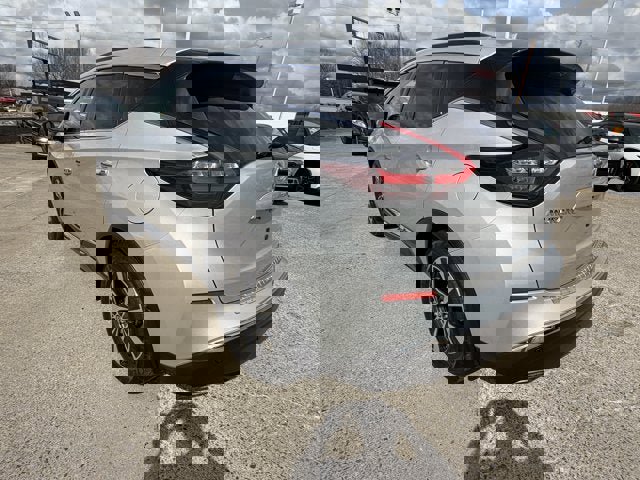 Used 2019 Nissan Murano SV w/ Premium Package image 7