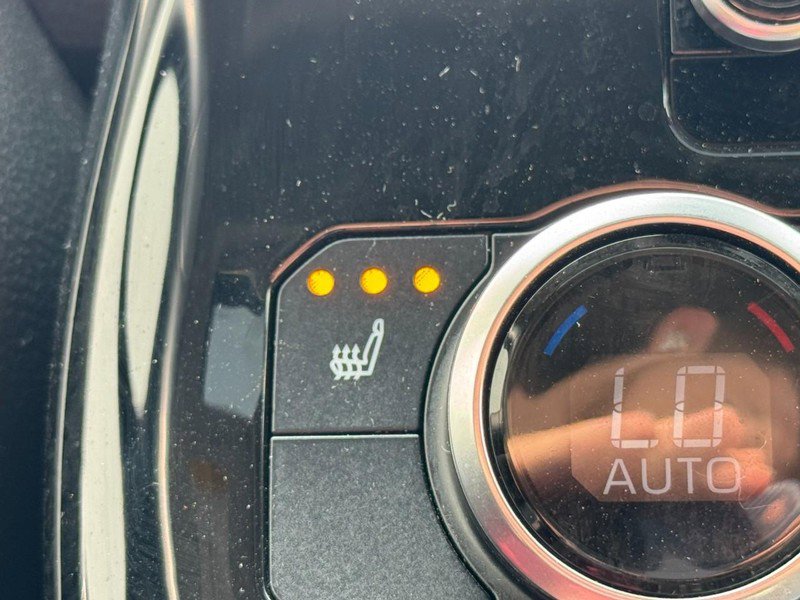 Certified 2024 Toyota Highlander XLE image 20