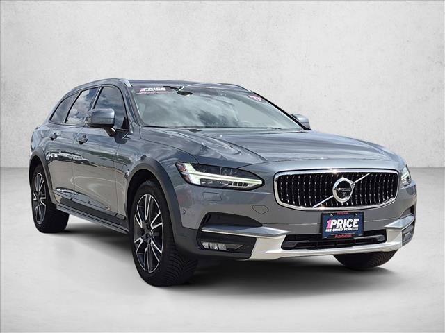 Used 2017 Volvo V90 T6 Cross Country AWD/4WD video 3