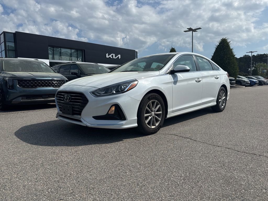 Used 2019 Hyundai Sonata SE image 1