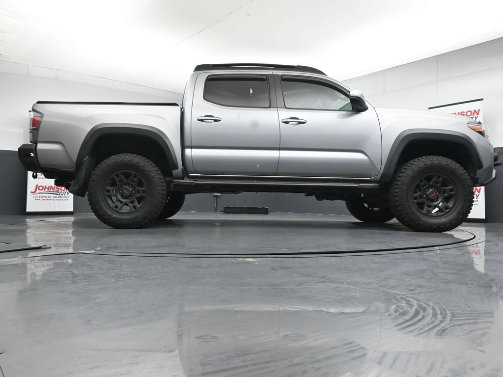 Used 2021 Toyota Tacoma TRD Off-Road AWD/4WD image 24